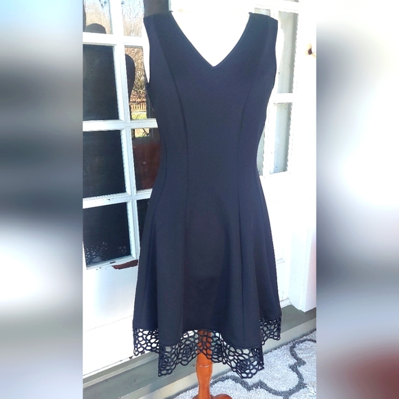 Donna Ricco Fit and Flare Lace Hem Sleeveless Dress Size 8 - Picture 1 of 6